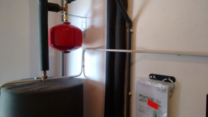 depósito acumulador de acs